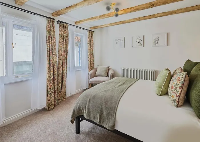 Host & Stay - Cragg Cottage